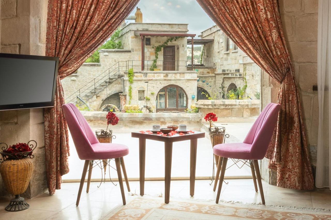 גורמה Doors Of Cappadocia Special Cave Hotel (Adults Only) מראה חיצוני תמונה